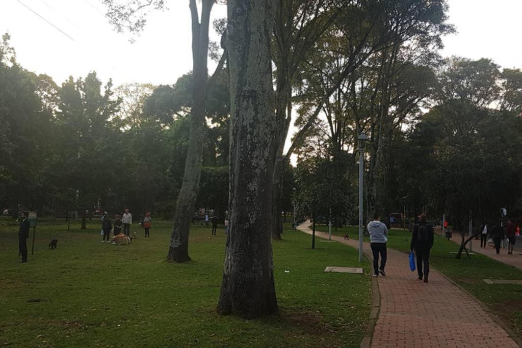 Apartamento Parque Virrey Bogota Ngoại thất bức ảnh